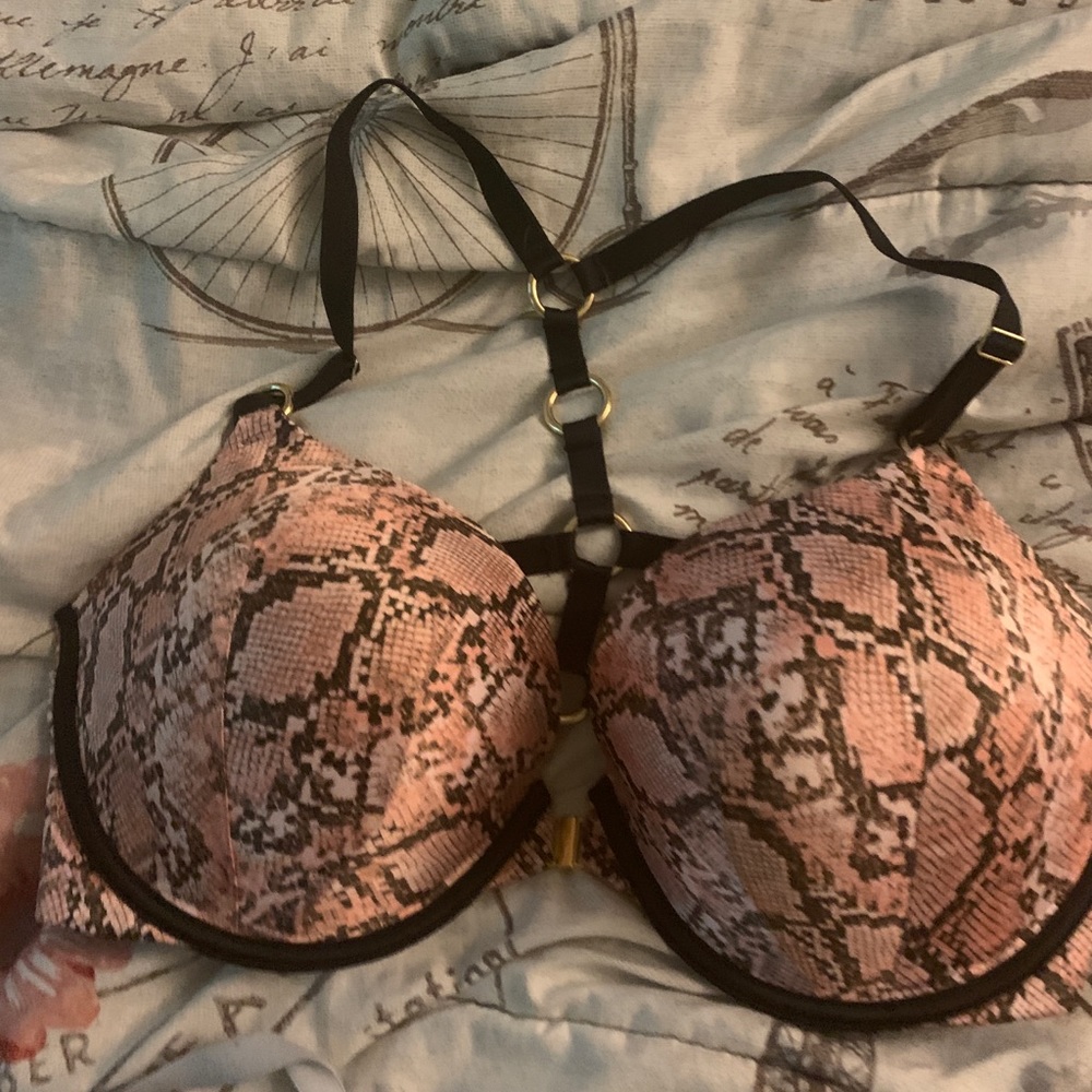 Victorias Secret bra